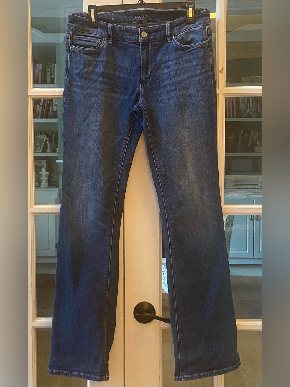 White House Black Market The Boot Jeans Size 8